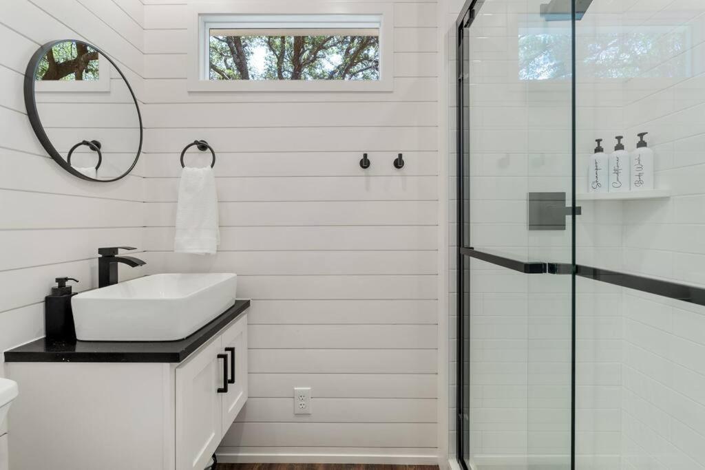 The Lonely Bull Luxury Container Home On 5 Acres Weatherford Luaran gambar