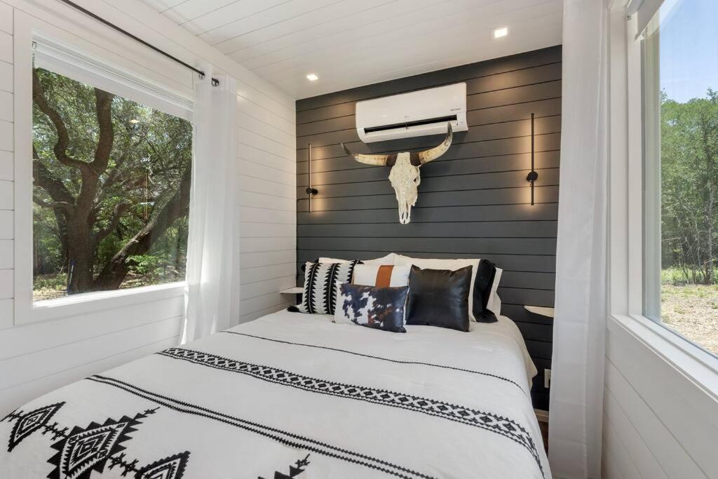The Lonely Bull Luxury Container Home On 5 Acres Weatherford Luaran gambar